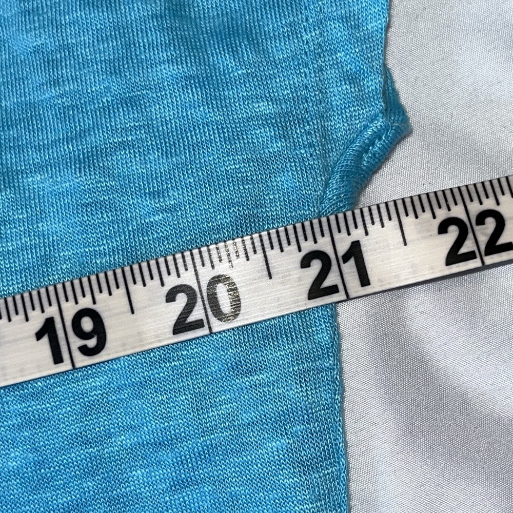 Lilly Pulitzer Large Blue 100% Linen V-Neck Pocket Tee Shirt Short Sleeve Top - Picture 6 of 7
